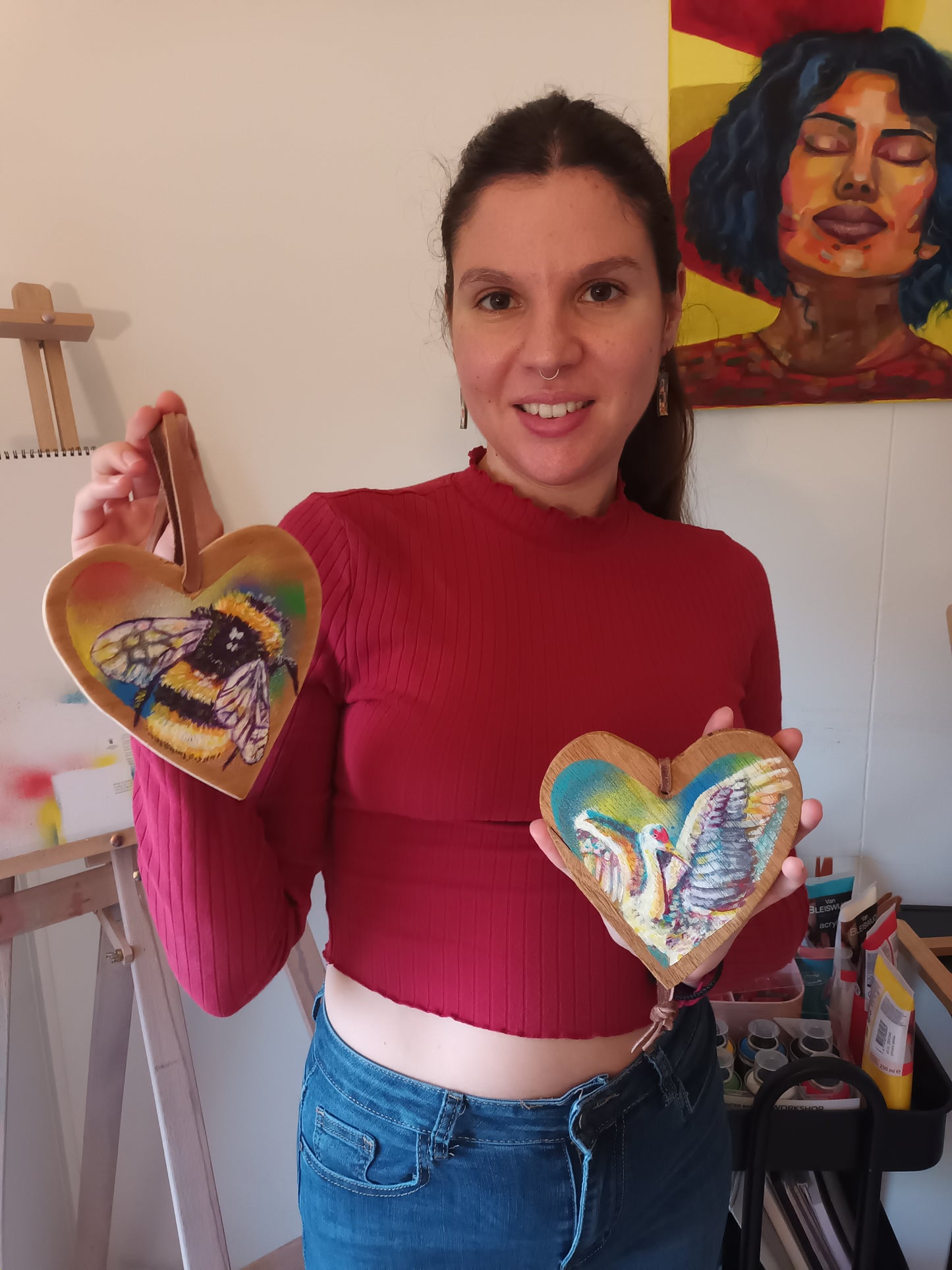 "Bee magic" Painting on a wooden heart