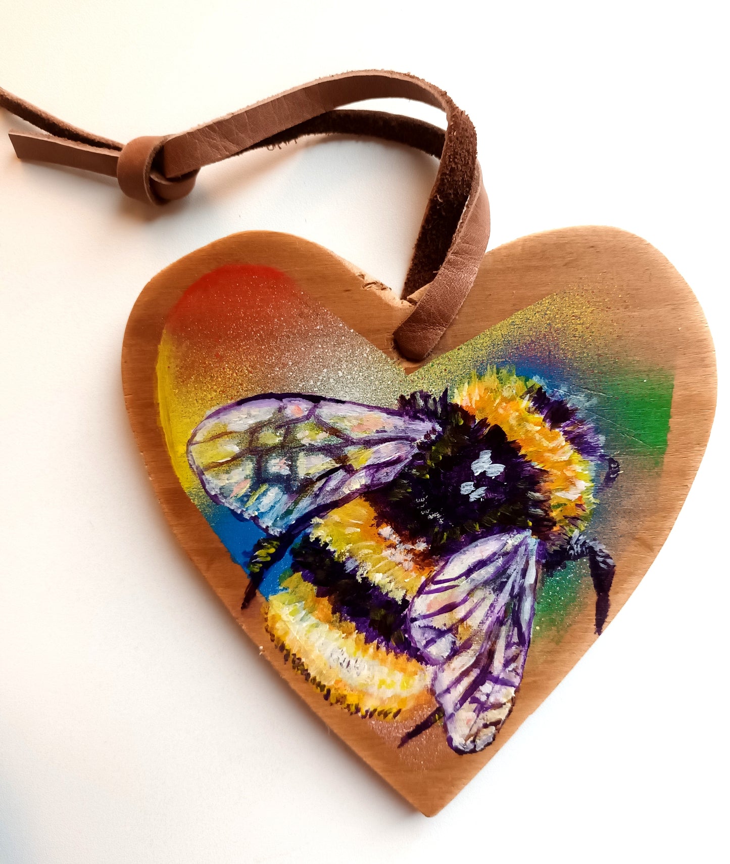 "Bee magic" Painting on a wooden heart